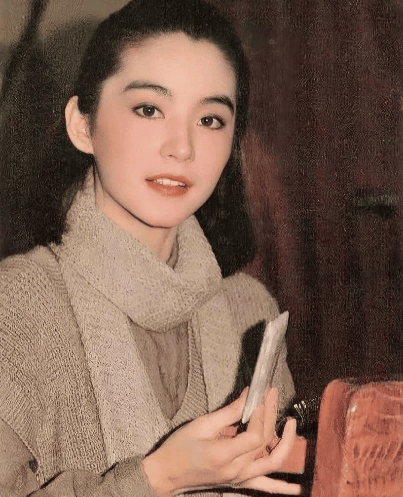 林莉个人资料简介(林青霞与亲姐林莉河南相认,认亲后的林青霞有没有在