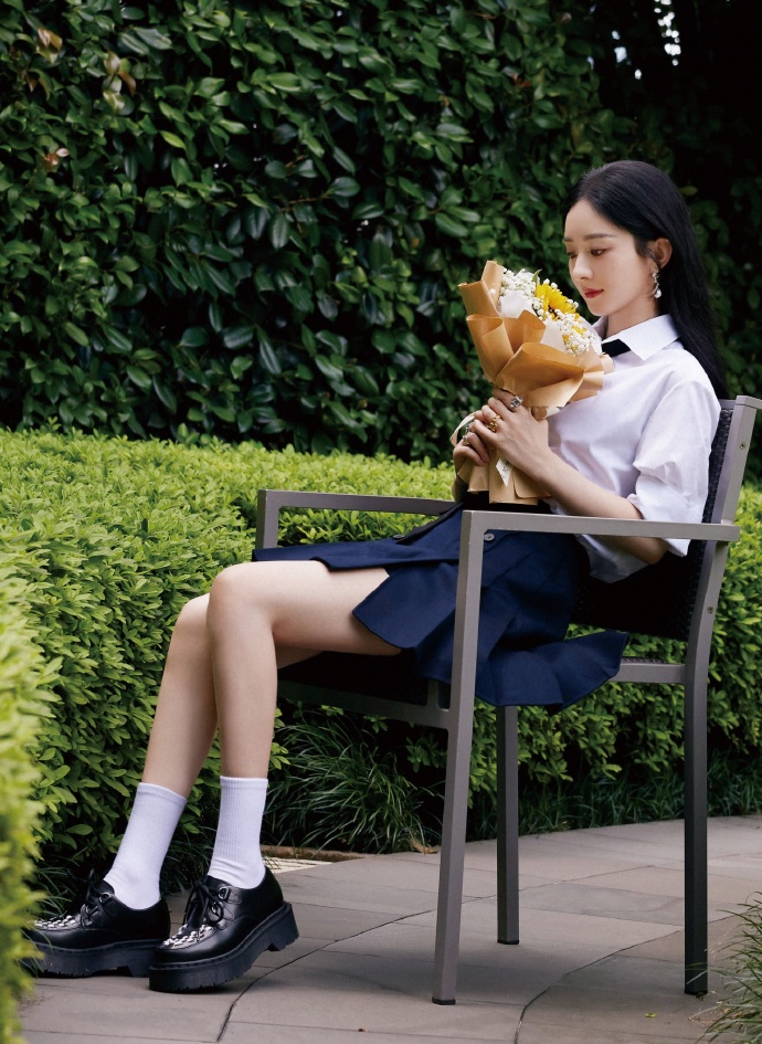 赵丽颖学院风造型写真##赵丽颖快乐大本营