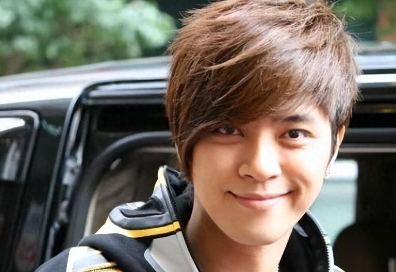 罗志祥在泰国"变性"后,正式宣布内地巡演,并透露成功秘诀是"不要脸"