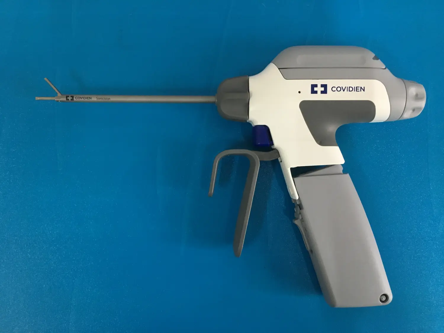 哈尔滨福爱宠物医院引进世界顶尖外科手术设备,美国科惠无线超声刀