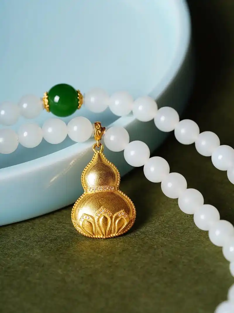 和田玉新疆山料于田6mm项链 黄金葫芦.葫芦款 新疆料白玉项 - 抖音