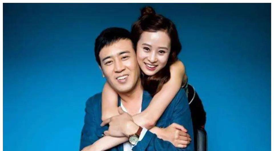 于和伟与老婆宋林静近照,两人结婚28年零绯闻,家庭幸福_生活_妻子