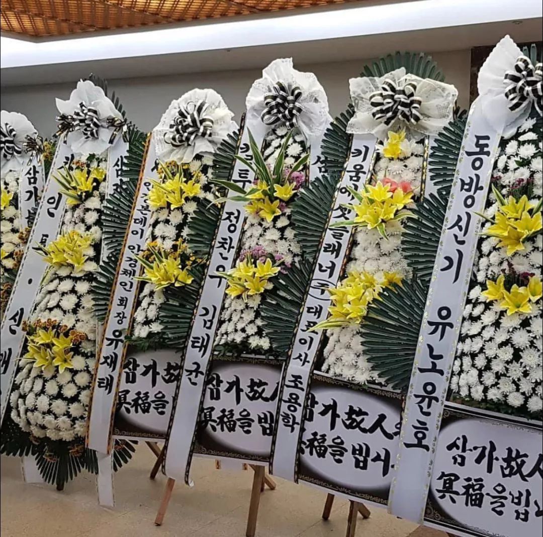 25岁的崔雪莉,为什会选择自杀?