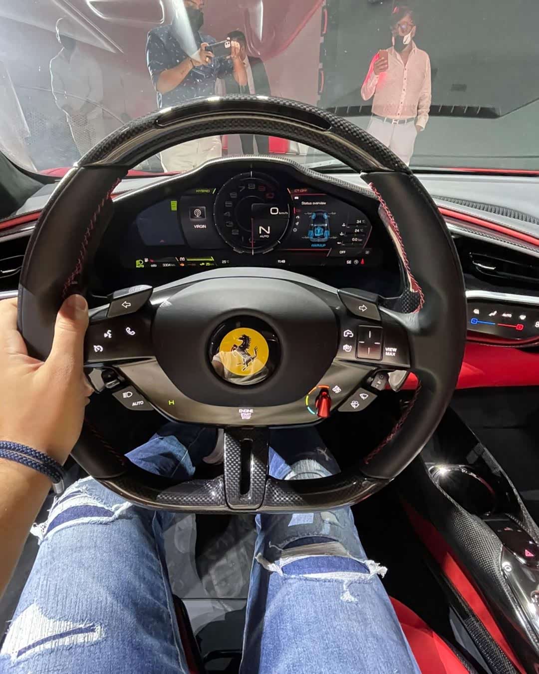 竞品顿感压力 搭载v6发动机 全新法拉利296 gtb实车亮相