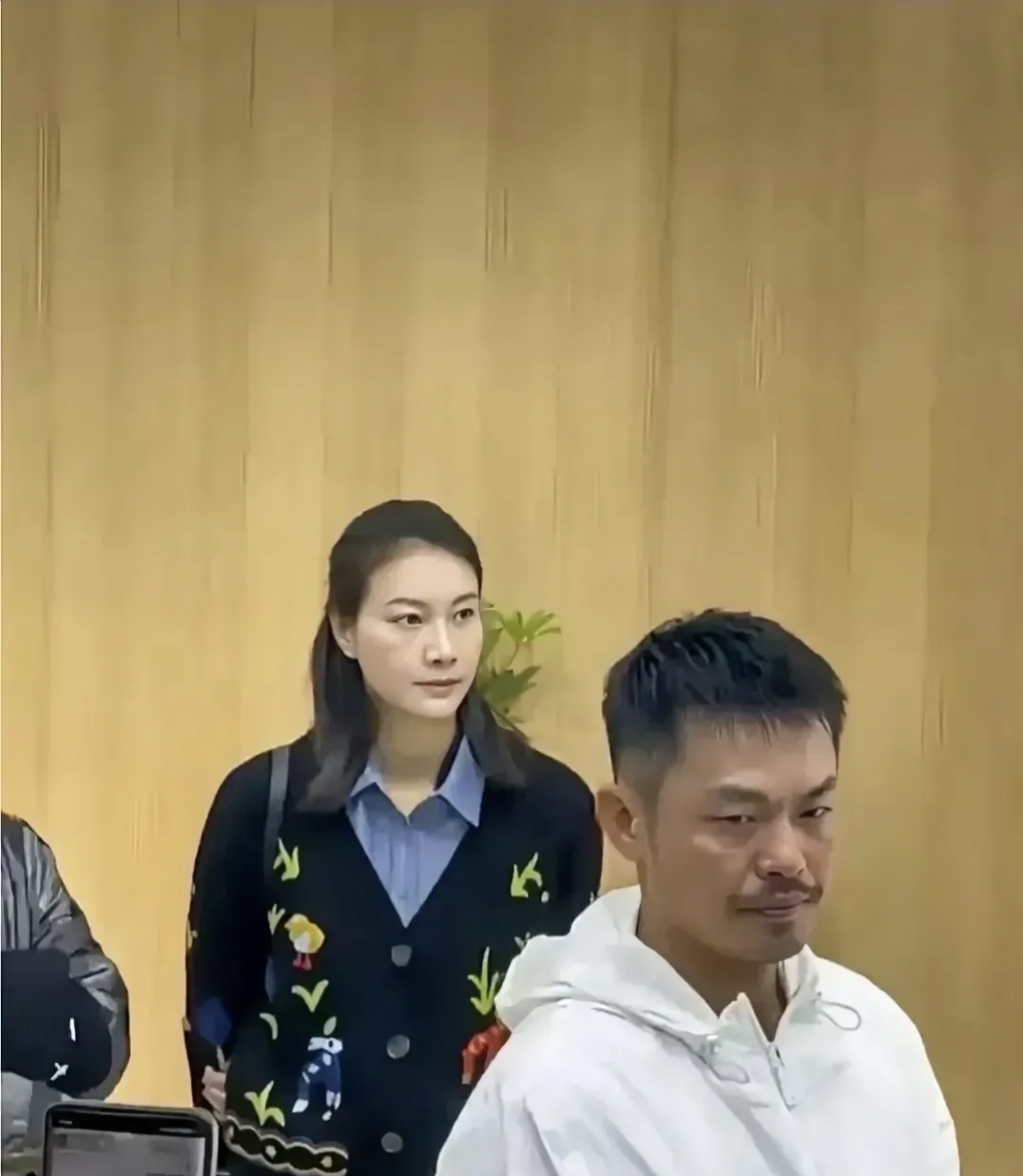 恕我直言,谢杏芳真的应该好好考虑一下了!