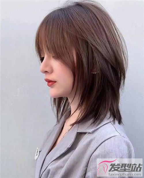 气质锁骨短发超能打 让你轻松度过尴尬期