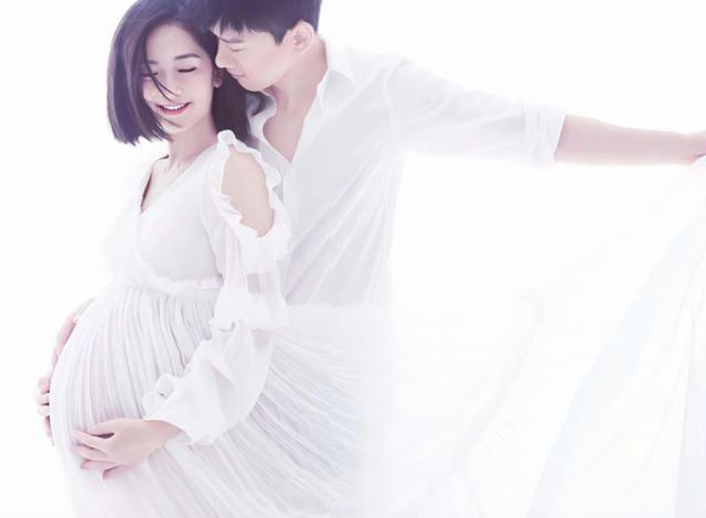 谢娜二胎孕照曝光,大肚隆起外套都藏不住,被曝又是双胞胎