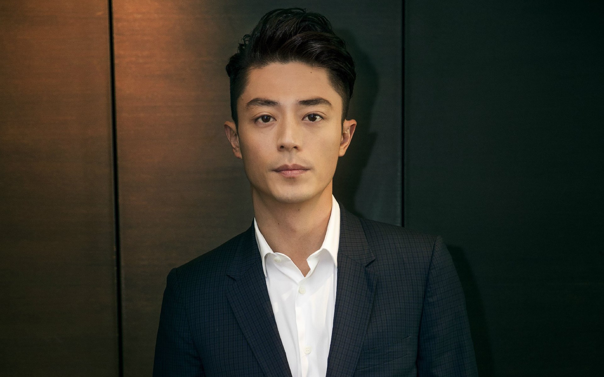 首页 桌面壁纸 港台明星 霍建华情敌蜜月英俊帅气剧照电脑壁纸下载上