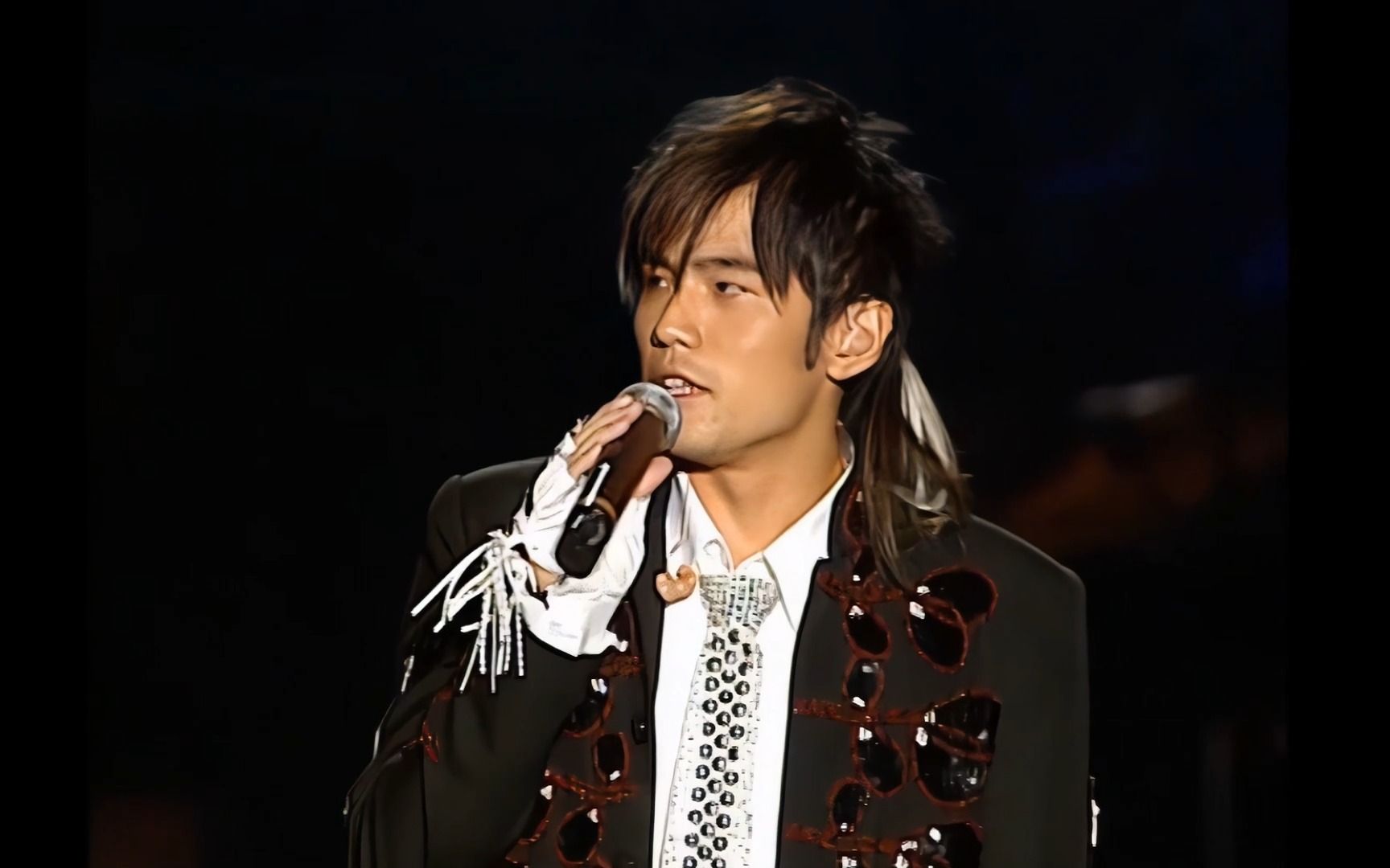 【4k60fps】我们一起听-周杰伦2004《无与伦比》演唱会全纪录(上)