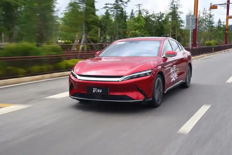 滇藏线试驾比亚迪汉