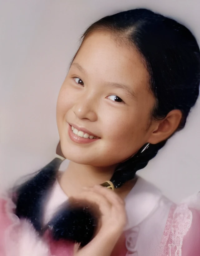 天心原名吴天心,1975年出生于中国台湾,年仅16岁就考入了华冈艺校舞蹈