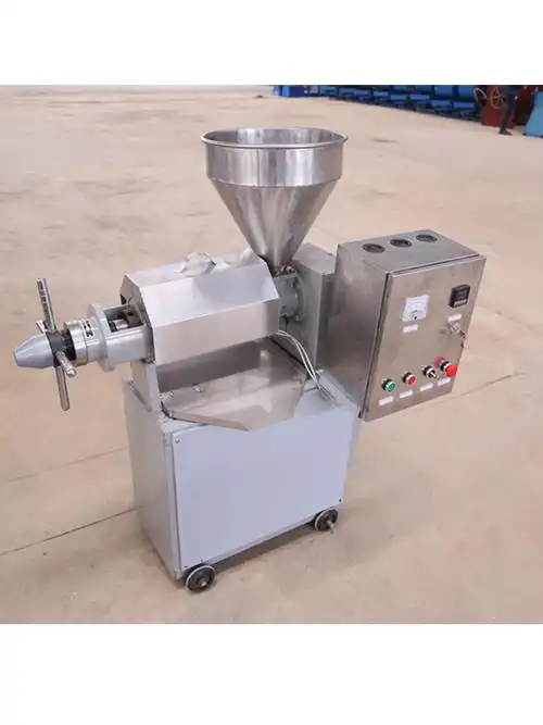 花生油香油榨油机小型芝麻商用220v单相电全自动螺旋压榨现榨现卖