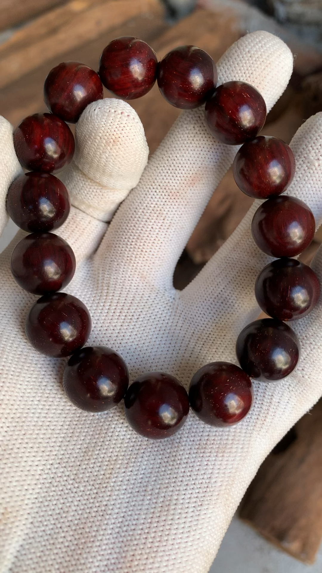 真正的印度小叶紫檀多星泥料玻璃底手串,手感温润细腻,包浆后美