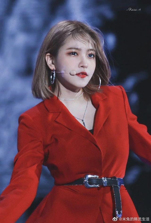 粉丝们反应超好的red velvet yeri短发