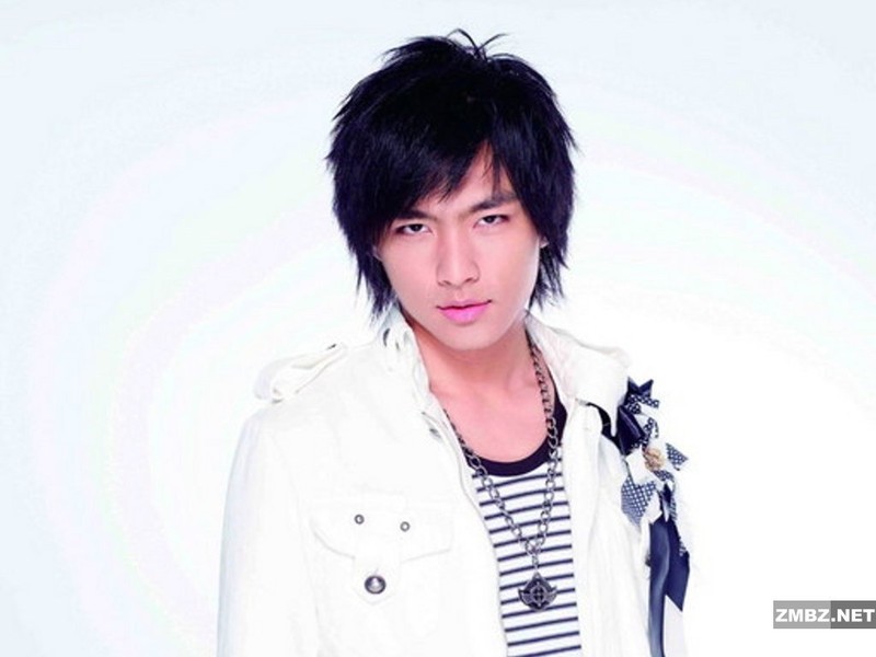 飞轮海组合炎亚纶图片壁纸