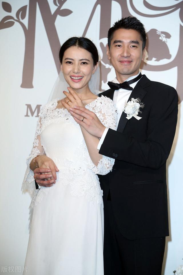 高圆圆怎么这么多男朋友高圆圆怎么当演员的