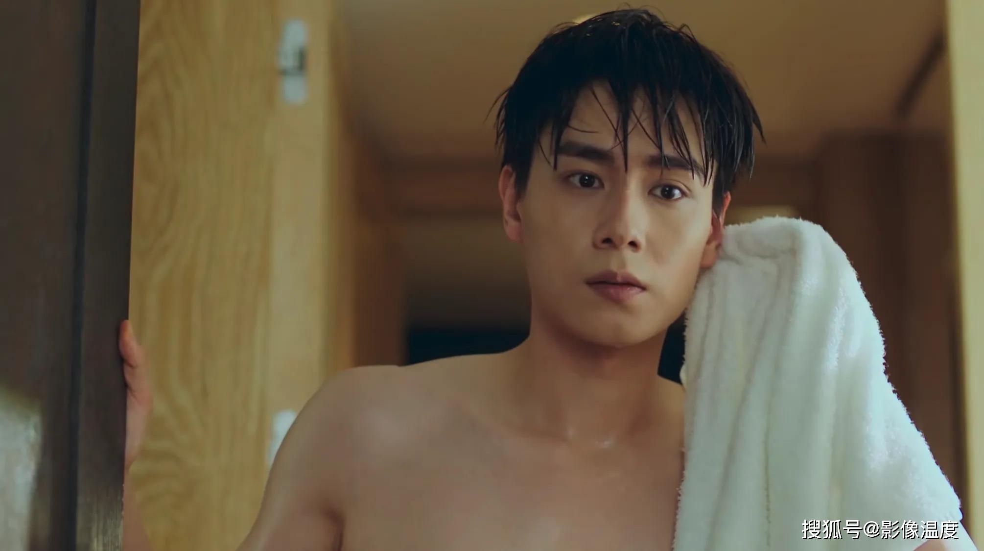 黄轩学妹李一桐和胡一天美出天际周迅前男友和于中中厉害了