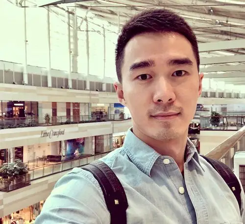 高富帅男神时尚潮流男生男士套图照片视频高端朋友圈素材库男套图照片