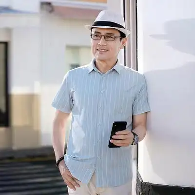 夏装衣服薄爸爸短袖衬衫夏季中老年人男装40岁50中年男士休闲衬衣