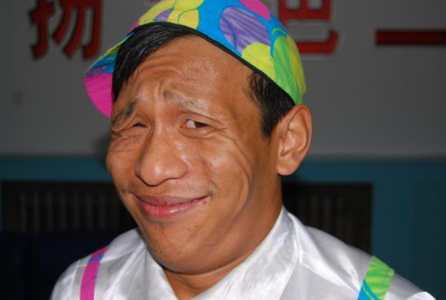 宋小宝个人资料,宋小宝个人资料老婆(今出场费300万娶美娇妻)