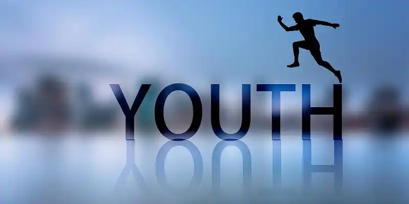 青春加油蓝色简约青年人物奔跑剪影54五四青年节展板背景