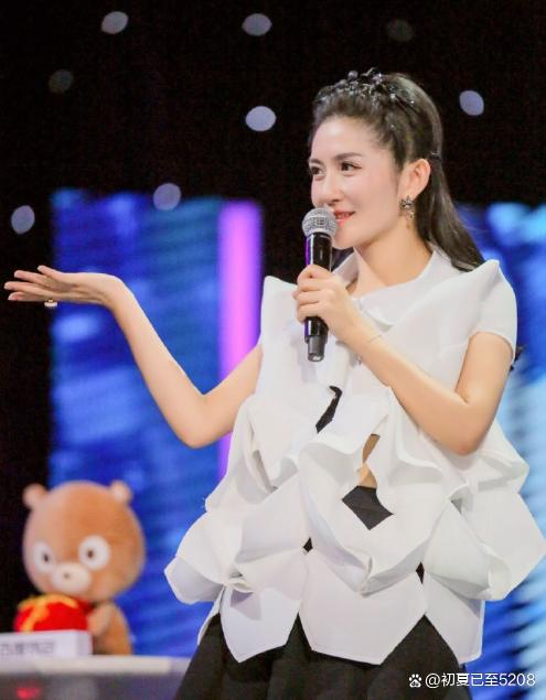 谢娜的新综艺——恋爱真人秀《炙爱之战》