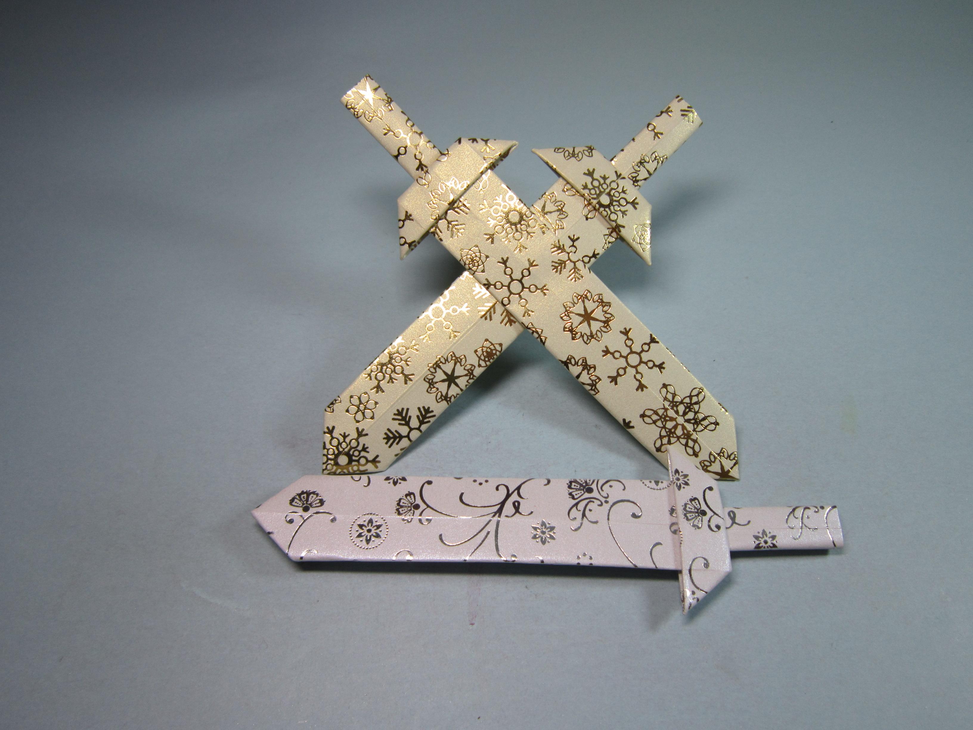 手工折纸宝剑,3分钟就能学会简单宝剑的折法