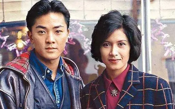 郑伊健甩邵美琪,牵手梁咏琪,如今落魄原因被陈小春一语道破_巨星_野心