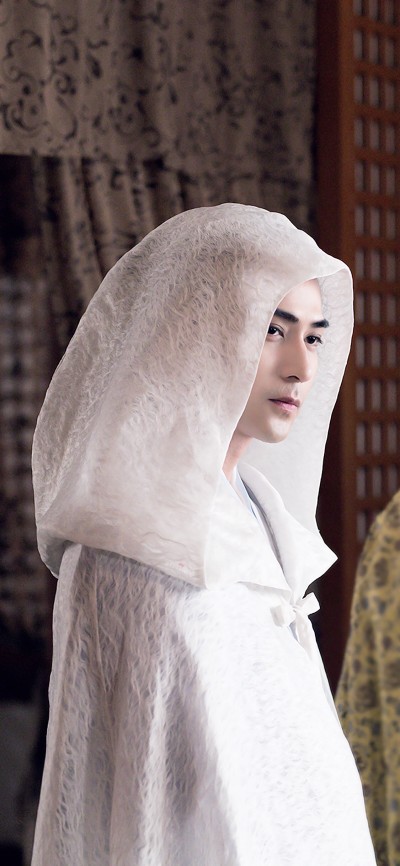 周渝民 饰 银雪