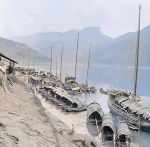 老照片:一九一九年重庆奉节,《夔门天下雄》,白帝城诗情四溢》