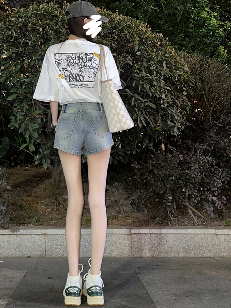 实拍实价~低腰包臀牛仔短裤 - 17网