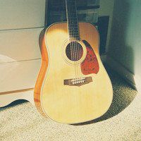 弹吉他的女生头像高清_微信头像图片大全