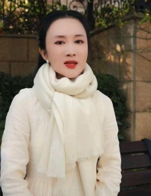 张纪中曝光前妻隐私被罚两万,杜星霖控诉:樊馨蔓就是要整垮老张_王玎