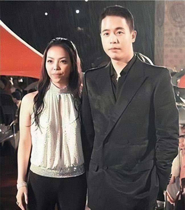 回顾8位至今未婚的女歌手各自活出不同的人生大至56岁小至37岁