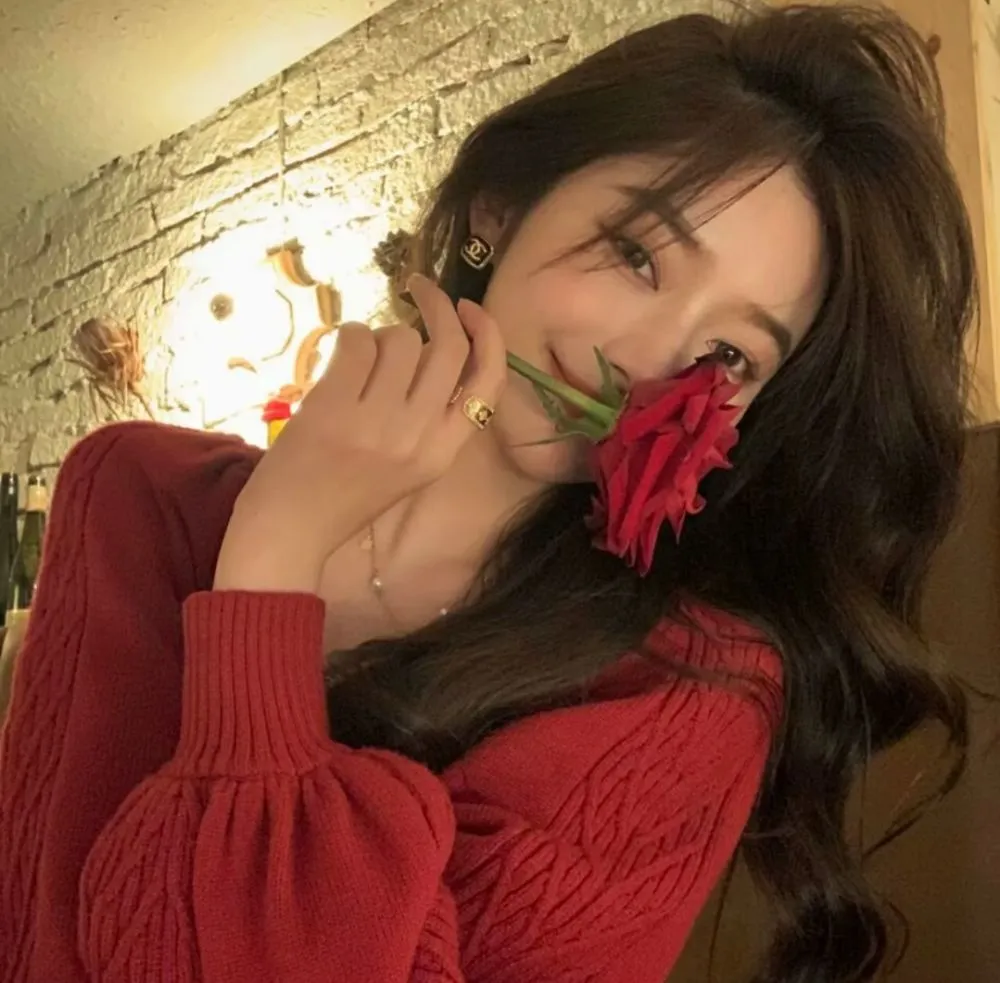 招桃花ins风小众温柔气质女生头像17