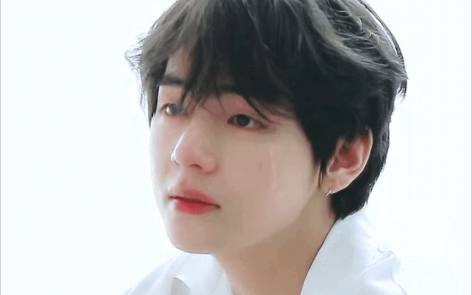 【金泰亨/小哭包】"比起哭的样子更想让大家看我笑的样子"小哭包哭