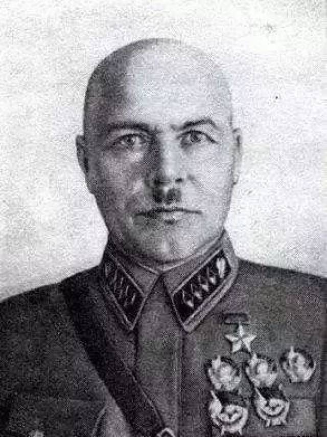 抗日剧里日本人留的胡子是怎么回事