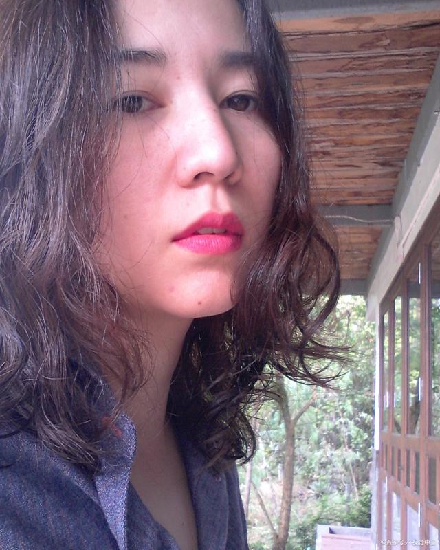 33岁大龄剩女:相亲见了个62岁的大叔,大叔买花送我,还同意入赘