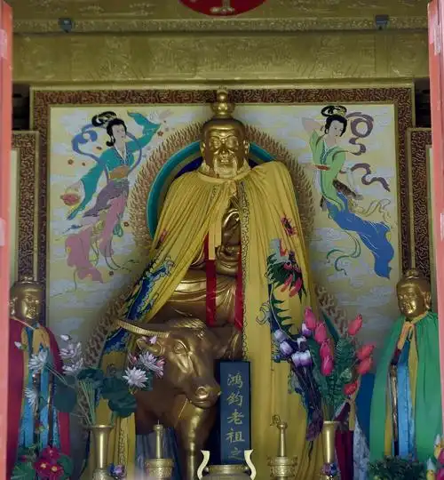 2017-05-03 0 风里密码旺旺旺 哇,老君山好美!是太上老君吗? 2017