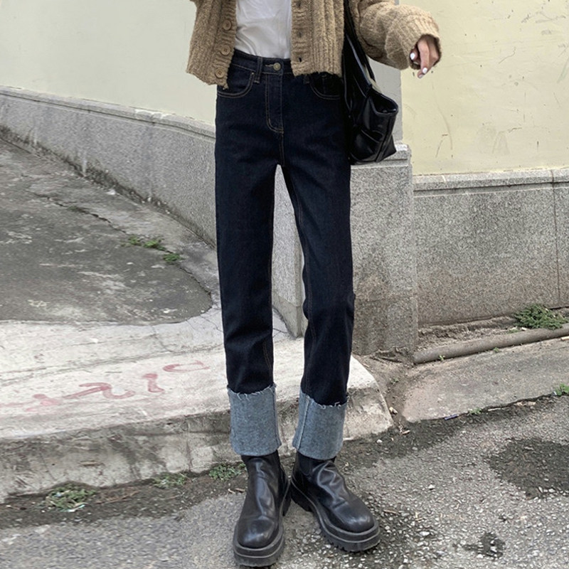 卷边直筒牛仔裤女设计感小众胖妹妹大码高腰显瘦初秋穿搭翻边裤子