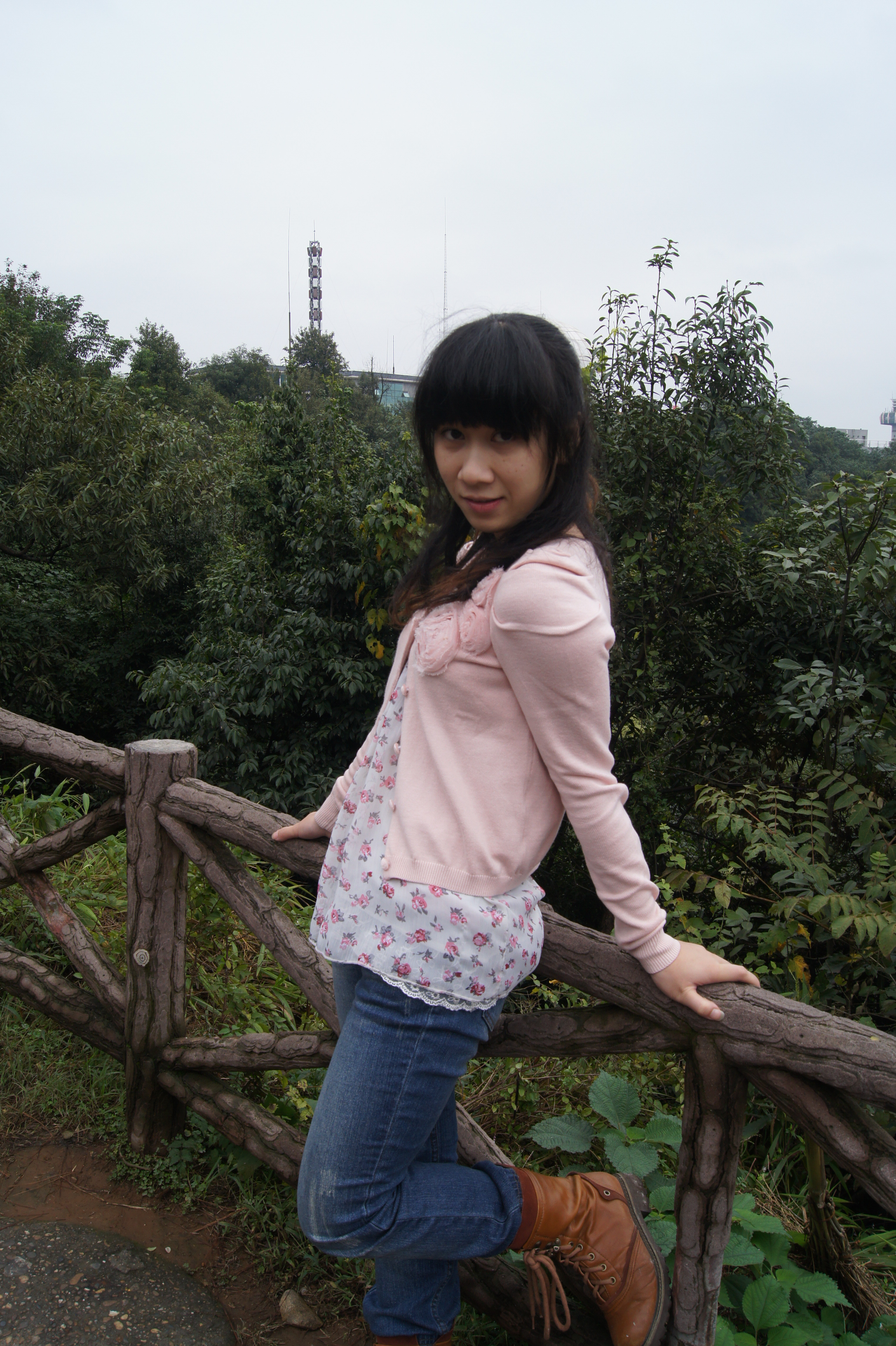 申请 搭配达人菇娘儿们,爷们儿们,喜欢我的就一定要多多支持我,多多