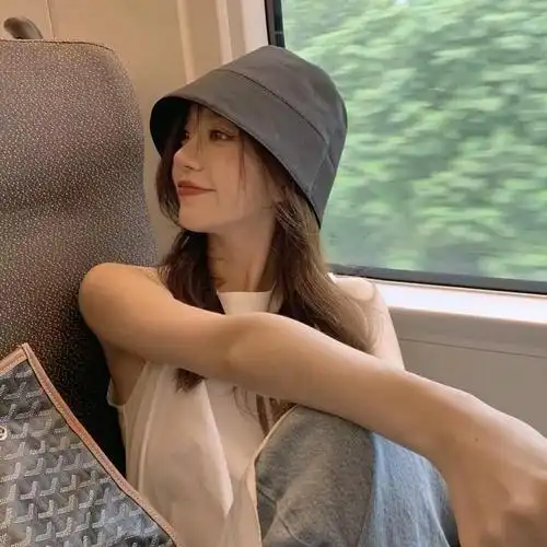 头像女生你还欠我一句对不起