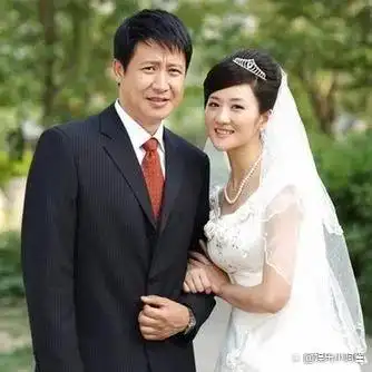 张国强因穷被前妻抛弃带着儿子去北漂二婚娶北方张曼玉