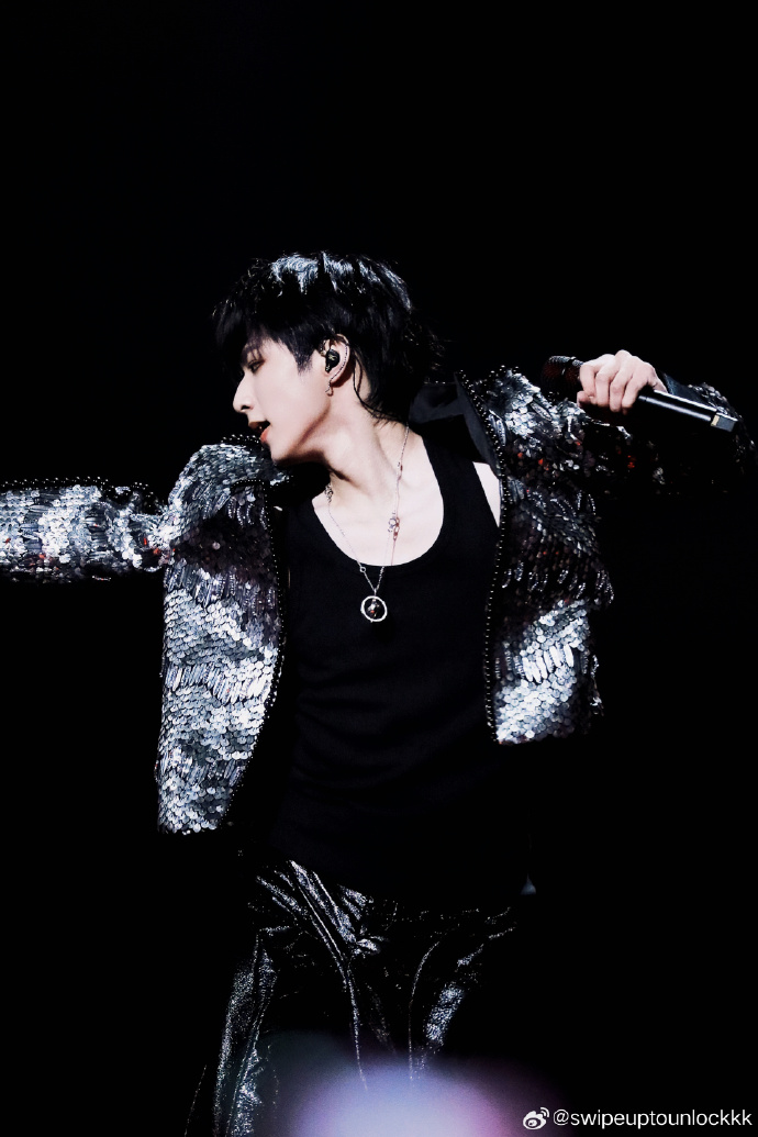 刘耀文叁重楼暨出道四周年演唱会##刘耀文 天才主舞