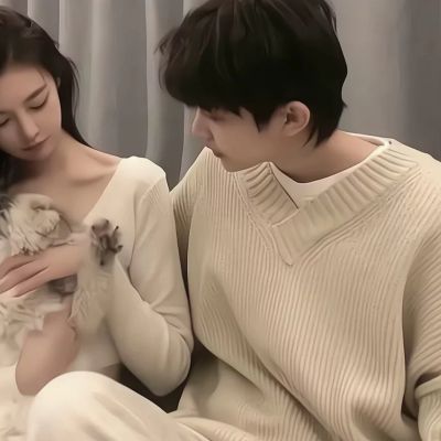 情侣头像男女各一张图片