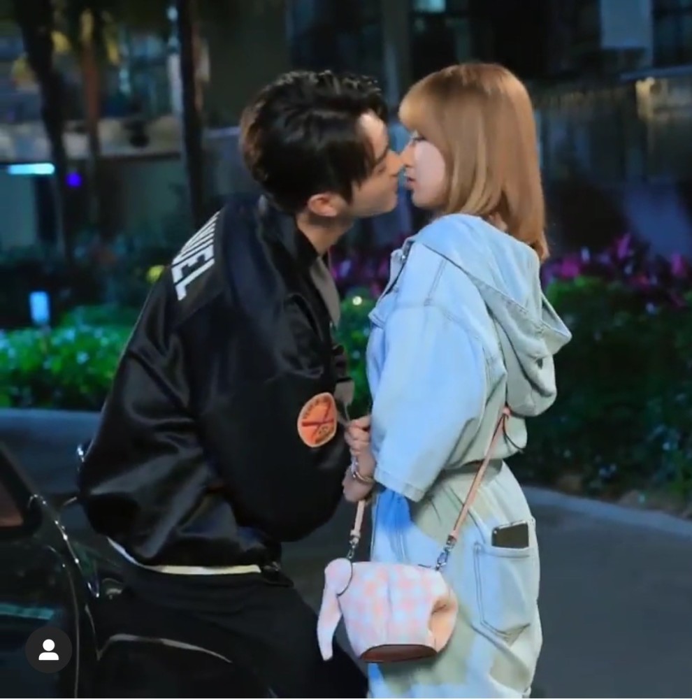 程潇许凯吻戏花絮被曝光女方称没准备好男方戴口罩试戏有风度