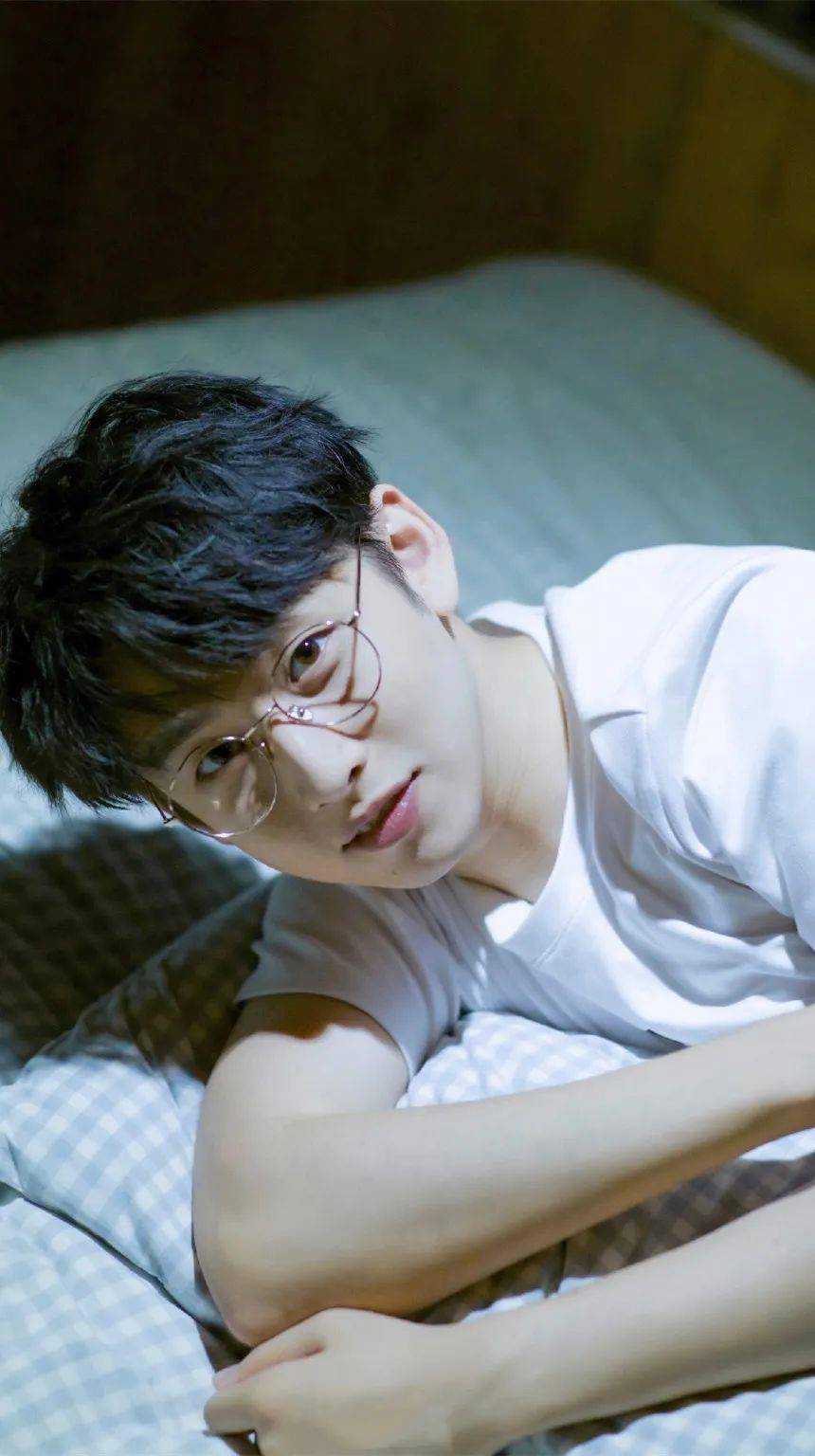 【手机壁纸】齐思钧