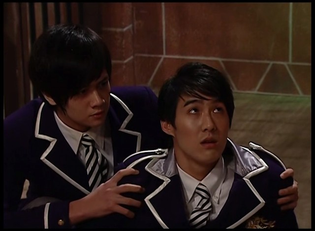 萌学园素材抱图关注