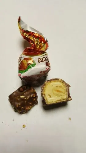 好吃的紫皮糖从俄国运回来啦!亲们有口福了