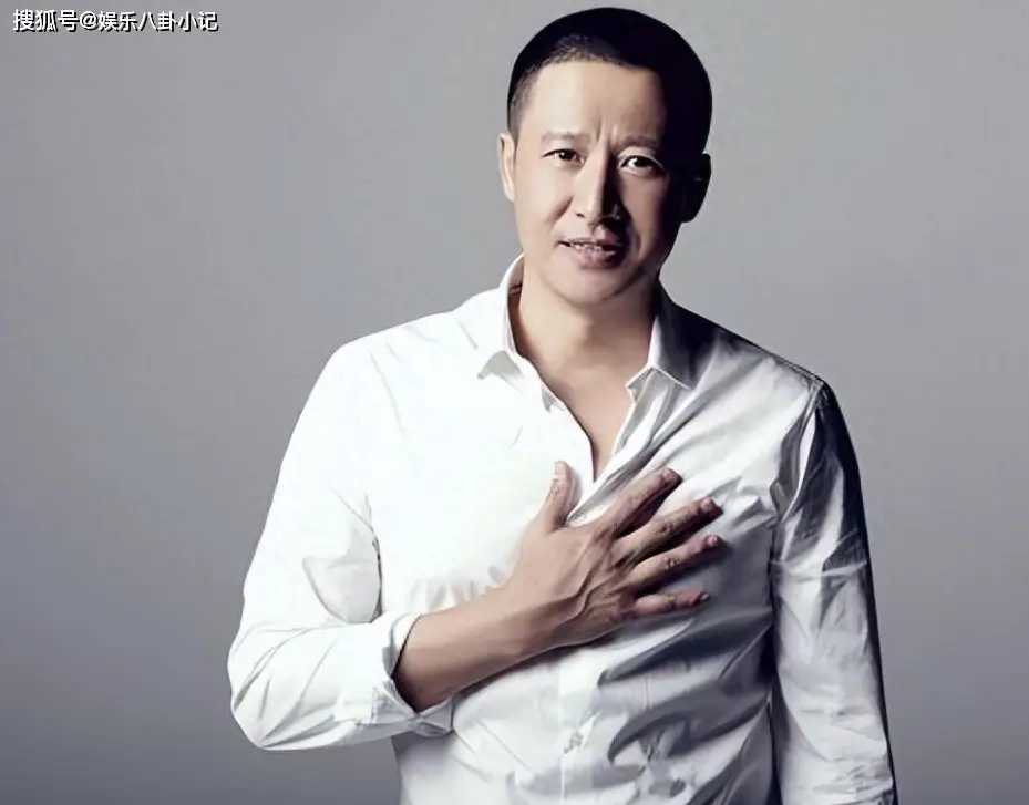 张国强是一位实力派演员,1969年出生在黑龙江佳木斯一个梨园世家里